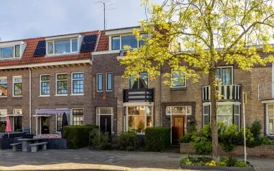 Tussenwoning te koop: Delistraat 90, Soendabuurt Haarlem