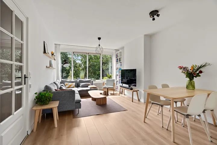 Apartment for sale: Deliuslaan 86, Welgelegen, Den Hommel Utrecht
