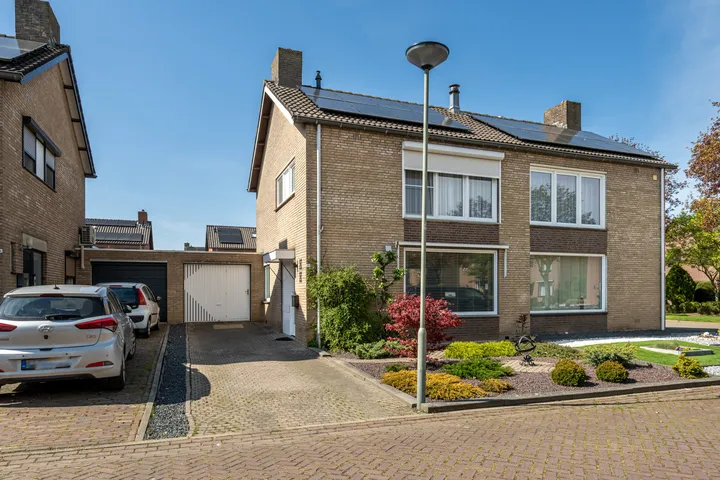 Tussenwoning te koop: Dellevaetestraat 26, Kerensheide Stein