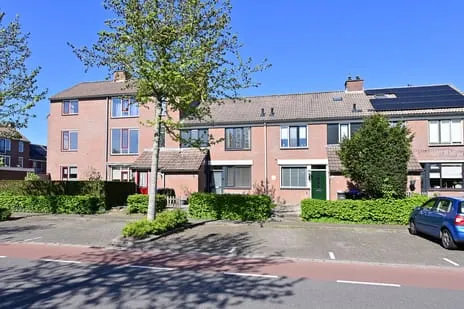 Tussenwoning te koop: Delta 24, Huizermaat Noord Huizen
