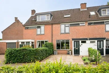 Tussenwoning te koop: Delta 97, Huizermaat Noord Huizen