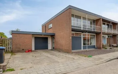 Twee-onder-één-kap te koop: Deltastraat 5, Kattendijke Kattendijke
