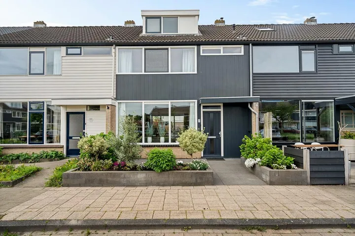 Woning te koop: Deltastraat, Emmeloord-Espelervaart-Rivierenbuurt Emmeloord