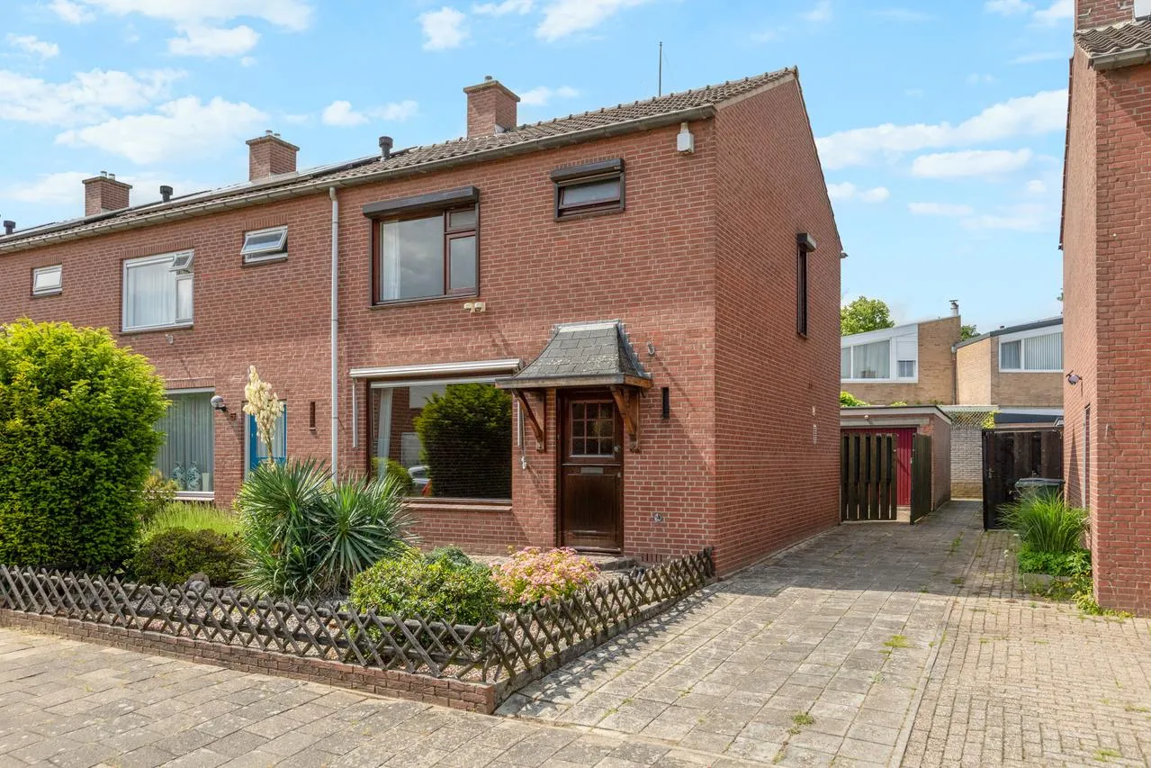 Hoekwoning te koop: Den Alst 7, 'S-Heerenberg