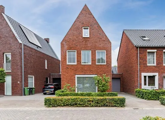 Tussenwoning te koop: Den Heuvel 54, Knegsel-kom Knegsel