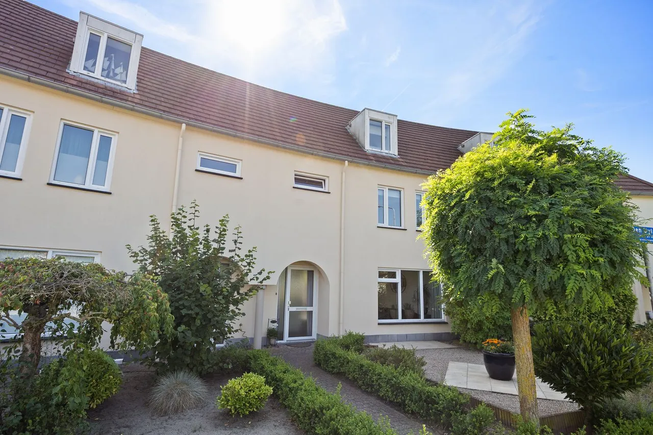Tussenwoning te koop: Den Uylplein 33, Vlijmen