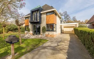 Twee-onder-één-kap te koop: den Blieklaan 58, Hees Soest