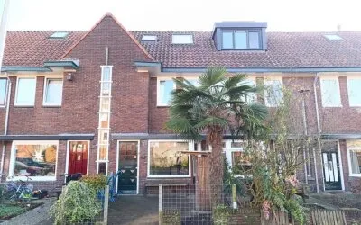 Tussenwoning te koop: Den Brielstraat 12, Geuzenwijk Utrecht