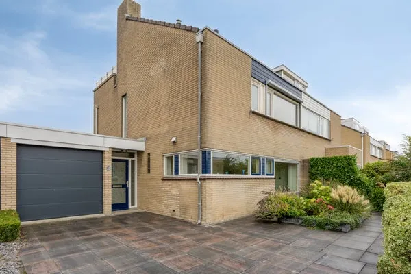 Koopwoning: Den Tollstraat 46 in Koudekerk Aan Den Rijn - €595.000 - 176m²