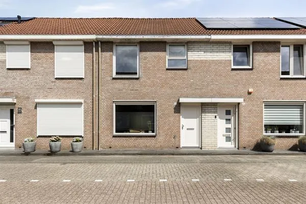 Tussenwoning te koop: Denekampstraat 17, Huibeven Oost Tilburg