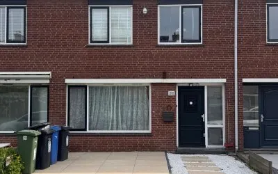 Tussenwoning te koop: Dennekruid 210, Ommoord Rotterdam