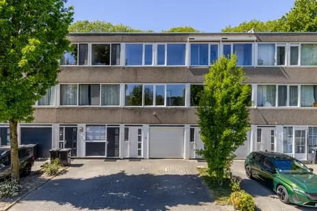 Tussenwoning te koop: Dennekruid 46, Ommoord Rotterdam
