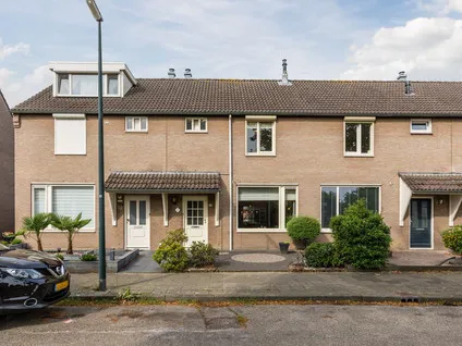 Terraced house for rent: Dennelaar 74, Laarbunders Veghel