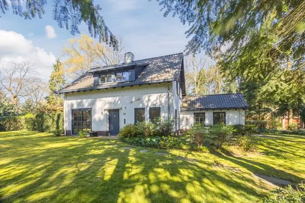 Vrijstaande woning te koop: Dennenlaan 12, Hoogerheide Hoogerheide