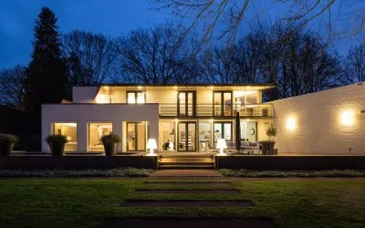 Vrijstaande woning te koop: Dennenlaan 3, Villapark Vught