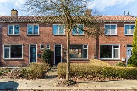 Tussenwoning te koop: Dennenstraat 43, Schieringen Leeuwarden