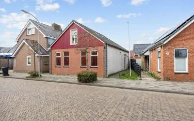 Vrijstaande woning te koop: Departementsstraat 5, Uithuizen Centrum Uithuizen