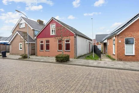 Vrijstaande woning te koop: Departementsstraat 5, Uithuizen Centrum Uithuizen