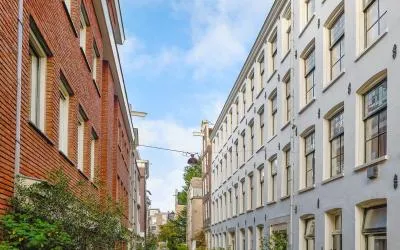 Studio te koop: Derde Leliedwarsstraat 13-3, Bloemgrachtbuurt Amsterdam