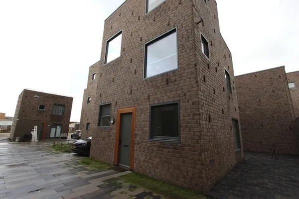 Huurwoning: Dettifossstraat in Almere - €2.150 per maand