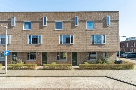 Tussenwoning te koop: Deurloo 32, Presikhaaf II Arnhem