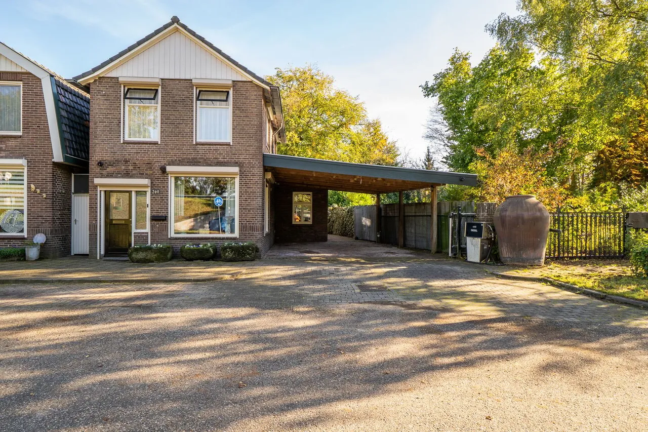 Hoekwoning te koop: Deurningerstraat 264, Hengelo