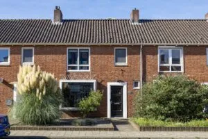 Tussenwoning te koop: deurningerstraat 307, Enschede