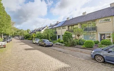 Tussenwoning te koop: Develweg 46, Bloemenbuurt H(yacinth) - L(Obelia) Zwijndrecht