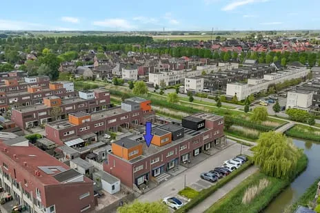 Tussenwoning te koop: Diamant 2, Edelesteen en Schildersbuurt Anna Paulowna