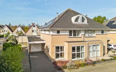 Hoekwoning te koop: Diamantplein 22, Nieuwe Steen - Buurt 22 00 Hoorn