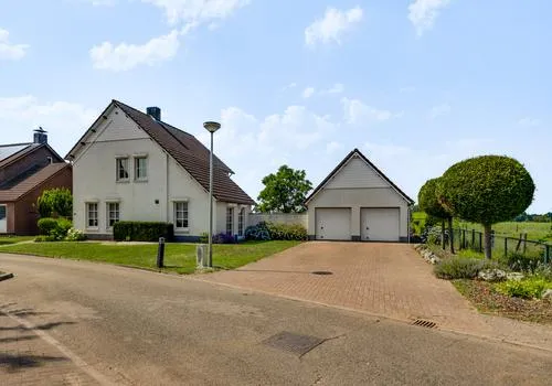 Detached house for sale: Diamantstraat 36, Kern Neeritter Neeritter