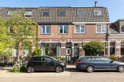 Tussenwoning te koop: Diamantstraat 37, Sint Vitusbuurt Hilversum