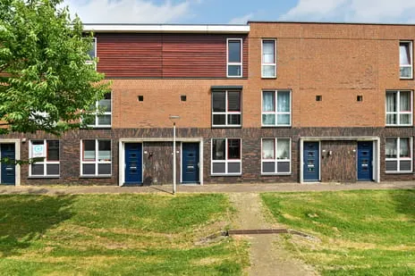 Tussenwoning te koop: Dianaplantsoen 56, Schuytgraaf-Centrum Arnhem