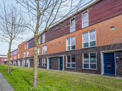 Tussenwoning te koop: Dianaplantsoen 60, Schuytgraaf-Centrum Arnhem