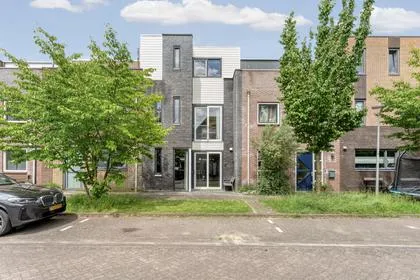 Tussenwoning te koop: Dianastraat 4, Homeruskwartier Midden Almere
