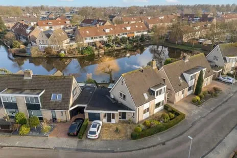Tussenwoning te koop: Dick Tolstraat 65, Volendam-Blokgouw 3 Volendam