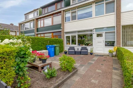 Tussenwoning te koop: Dickensstraat 36, Lombardijen Rotterdam