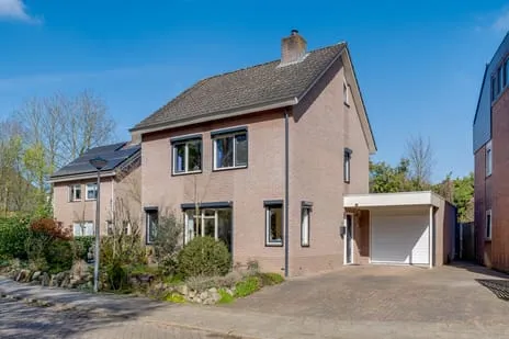 Vrijstaande woning te koop: Diekgraven 2, Moeshof eo Neede