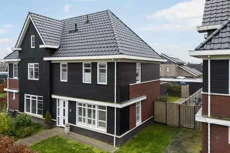 Semi-detached for sale: Dielsfinne 23, Blitsaerd Leeuwarden