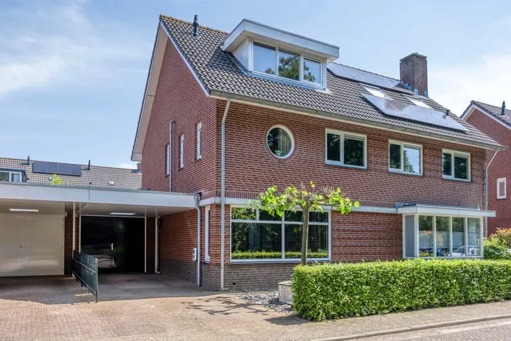 Tussenwoning te koop: Dien van Hemertstraat 13, Kom Engelen 'S-Hertogenbosch
