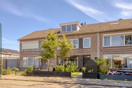 Terraced house for sale: Diepenbeek 24, Maaskantje Sint-Michielsgestel