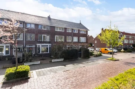 Tussenwoning te koop: Diepenbrockweg 126, Viottakade en omgeving Dordrecht