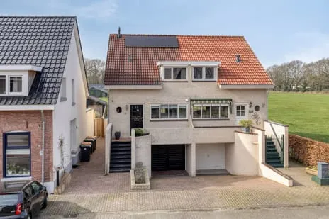 Twee-onder-één-kap te koop: Diepenheimseweg 16, Waterhoek Goor