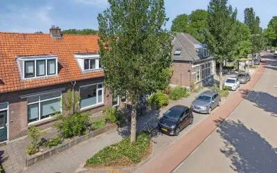 Tussenwoning te koop: Diepenveenseweg 63, Rode Dorp Deventer