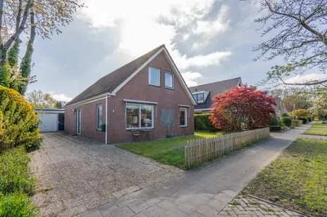 Vrijstaande woning te koop: Diepsloot 1, Vries Vries