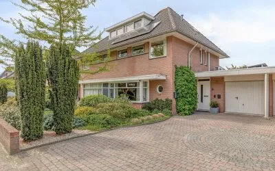 Tussenwoning te koop: Dierdonklaan 69, Helmond