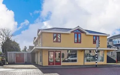 Appartement te koop: Dijk 128, Broek op Langedijk kern Broek Op Langedijk