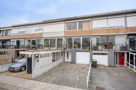 Tussenwoning te koop: Dijkgraaflaan 100, Klein Hekendorp Oudewater