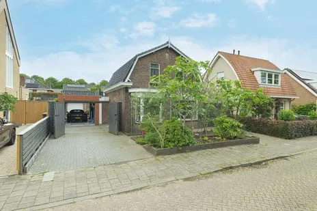 Vrijstaande woning te koop: Dijkje 81, Bolnes Ridderkerk