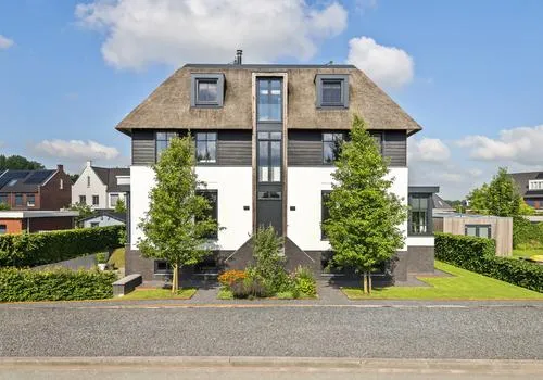 Vrijstaande woning te koop: Dijkstoep 2, Rhenoy Rhenoy